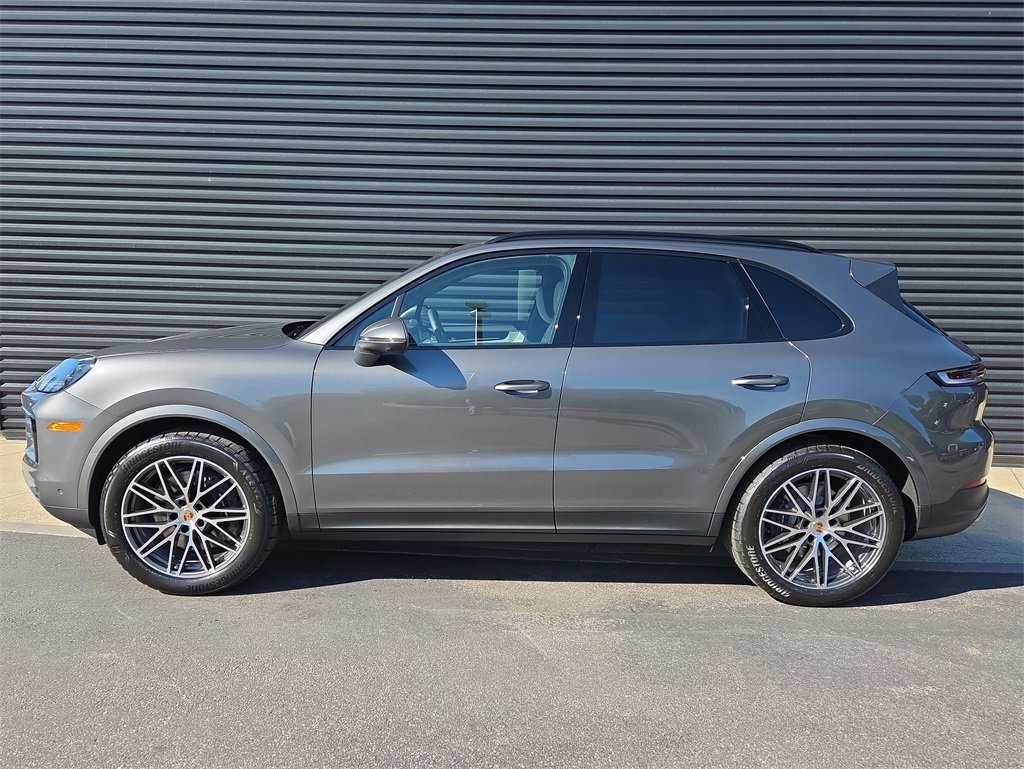 New 2026 Porsche Cayenne image 2