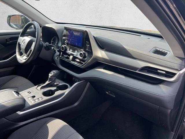 Certified 2025 Toyota Highlander LE image 23