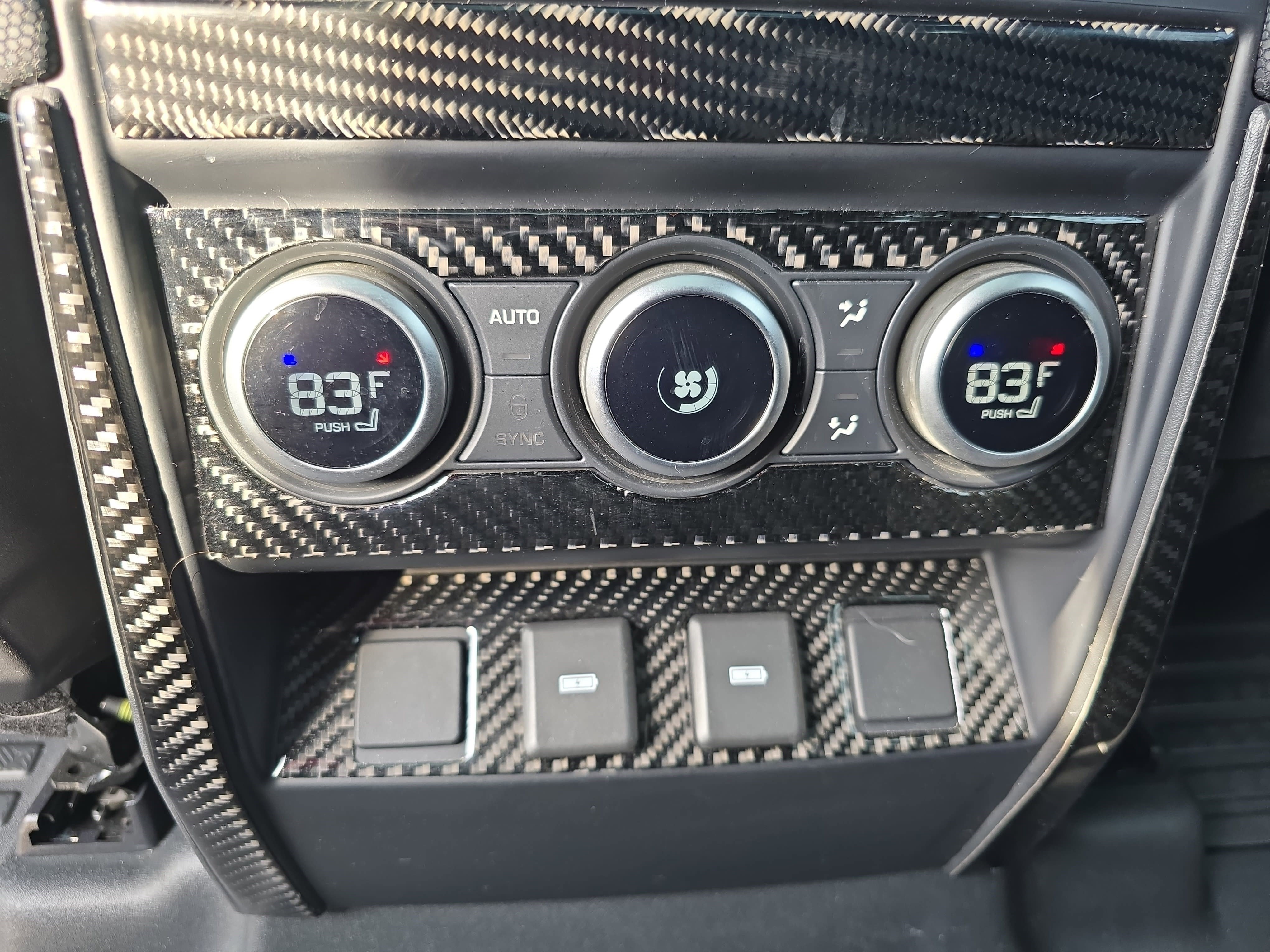 Used 2023 Land Rover Defender 110 V8 image 12