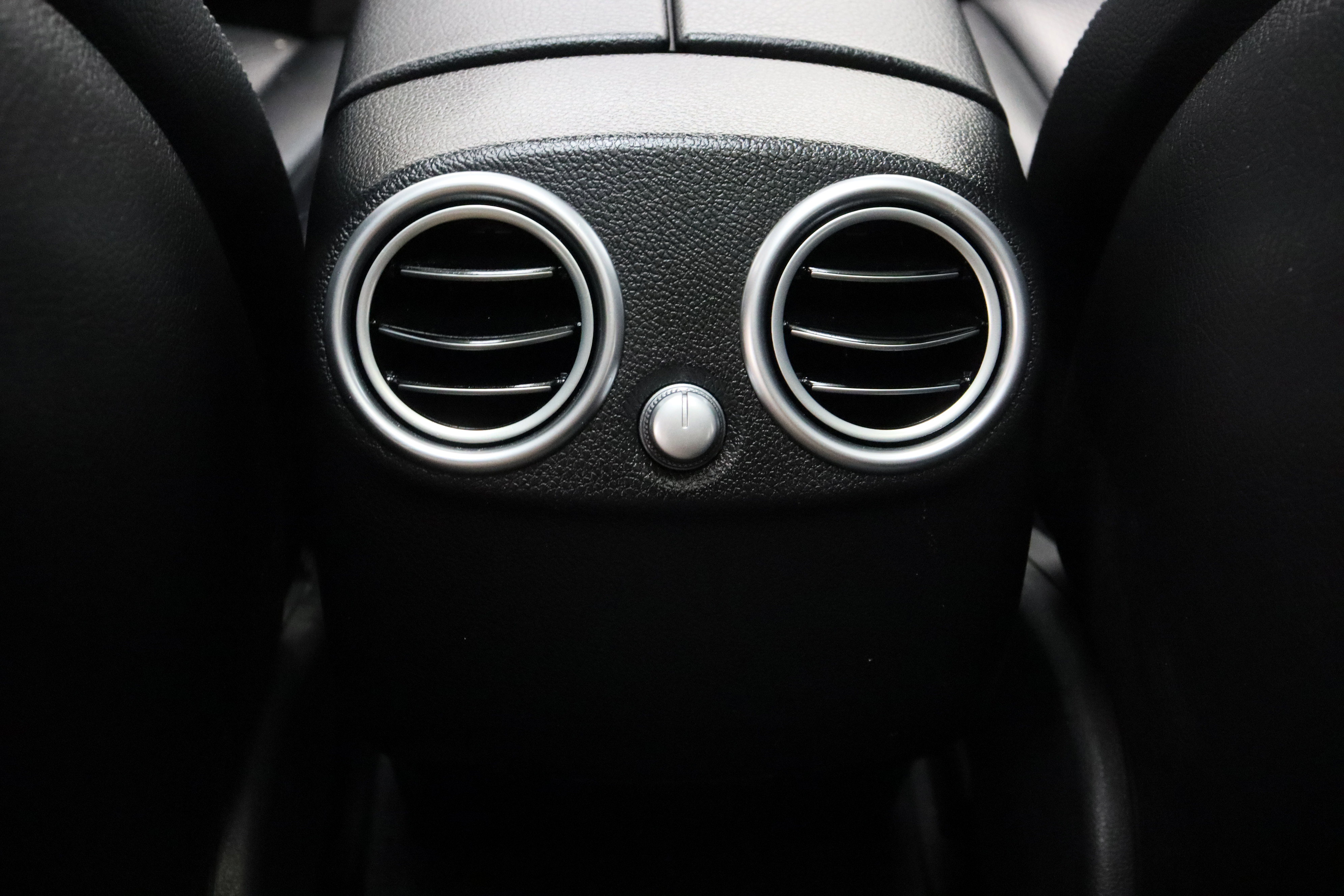 Used 2018 Mercedes-Benz GLC 300 image 32