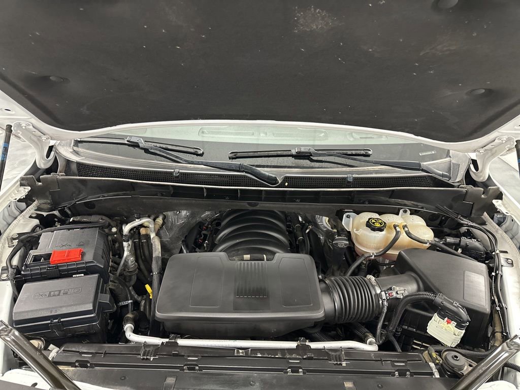 Used 2024 GMC Yukon SLT image 3