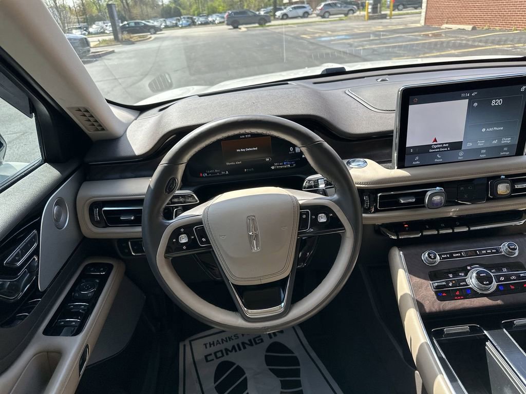 Used 2022 Lincoln Aviator Grand Touring w/ Equipment Group 301A AWD/4WD image 11