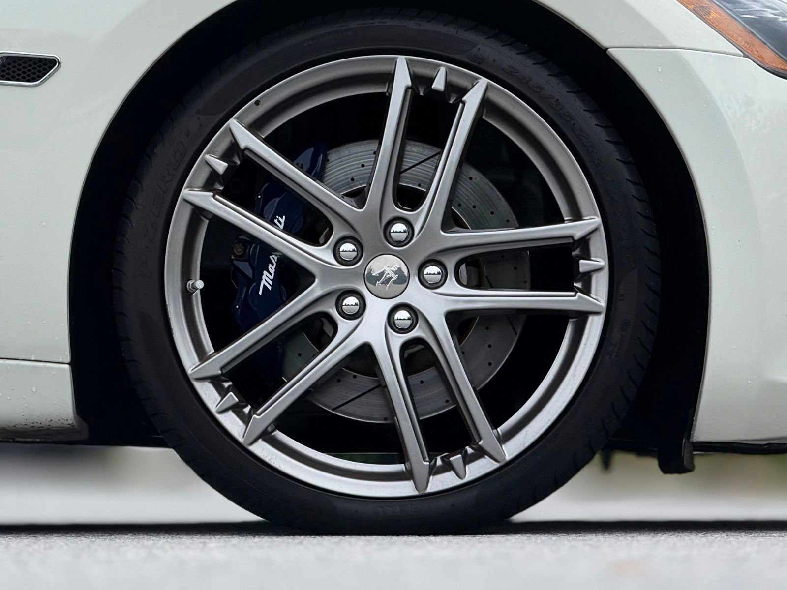 Used 2018 Maserati GranTurismo Sport RWD image 21