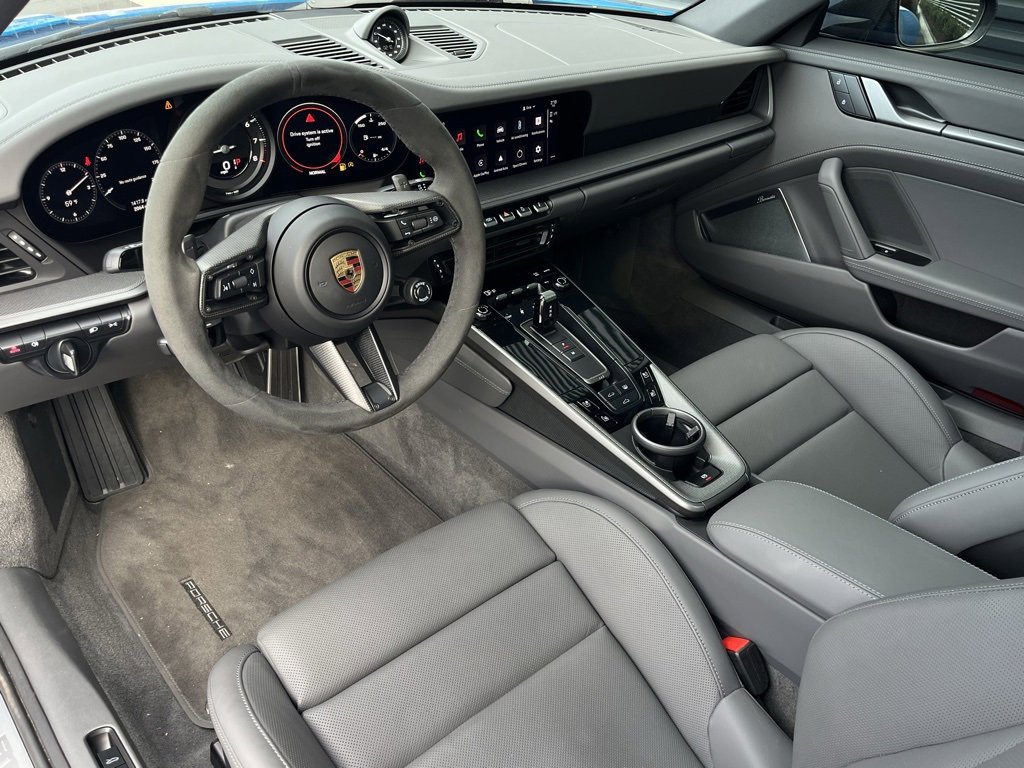 Used 2024 Porsche 911 Carrera 4S w/ Premium Package image 4