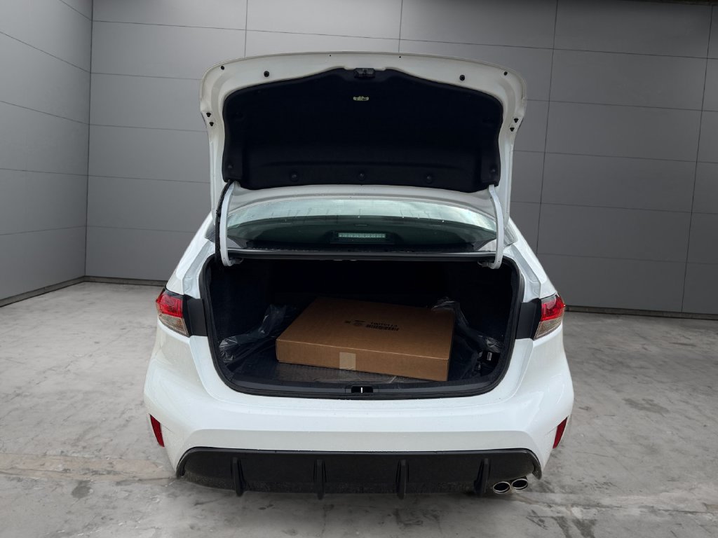 Certified 2026 Toyota Corolla SE w/ SE Package FWD image 19