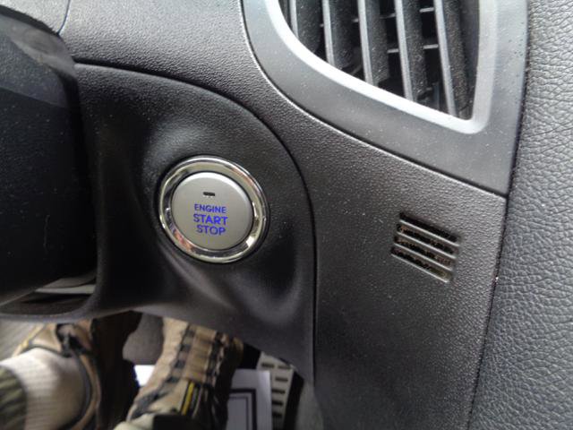Used 2010 Hyundai Genesis 3.8 RWD image 38