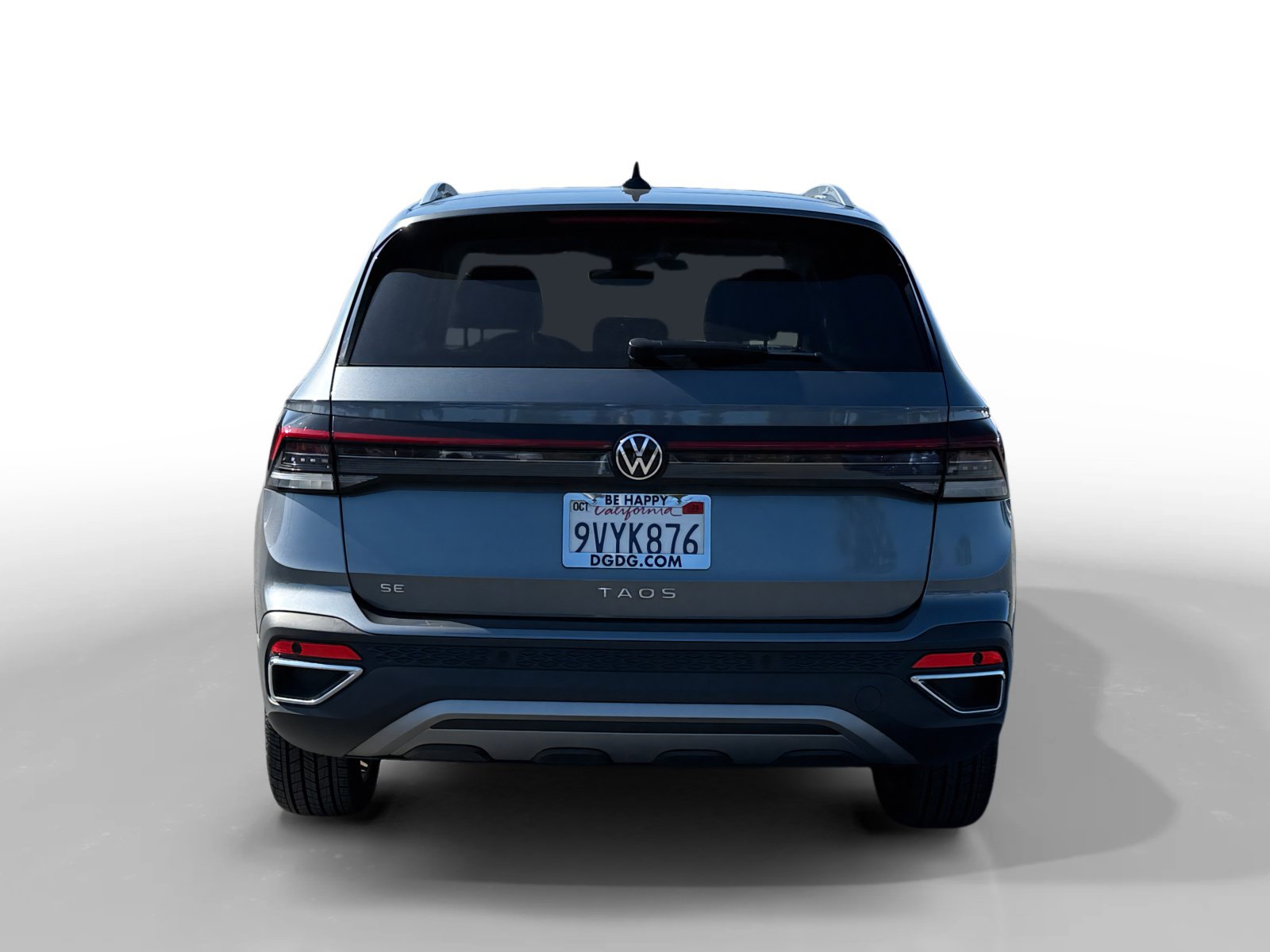 Certified 2025 Volkswagen Taos SE w/ Panoramic Sunroof Package FWD image 4