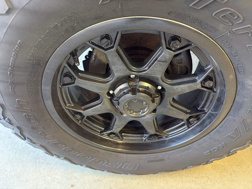 Used 2013 Jeep Wrangler Unlimited Sahara w/ Connectivity Group image 29