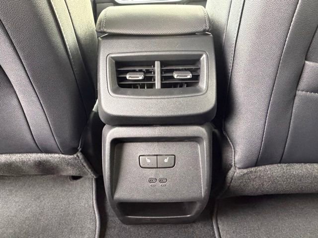 New 2026 Chevrolet Equinox EV LT image 31