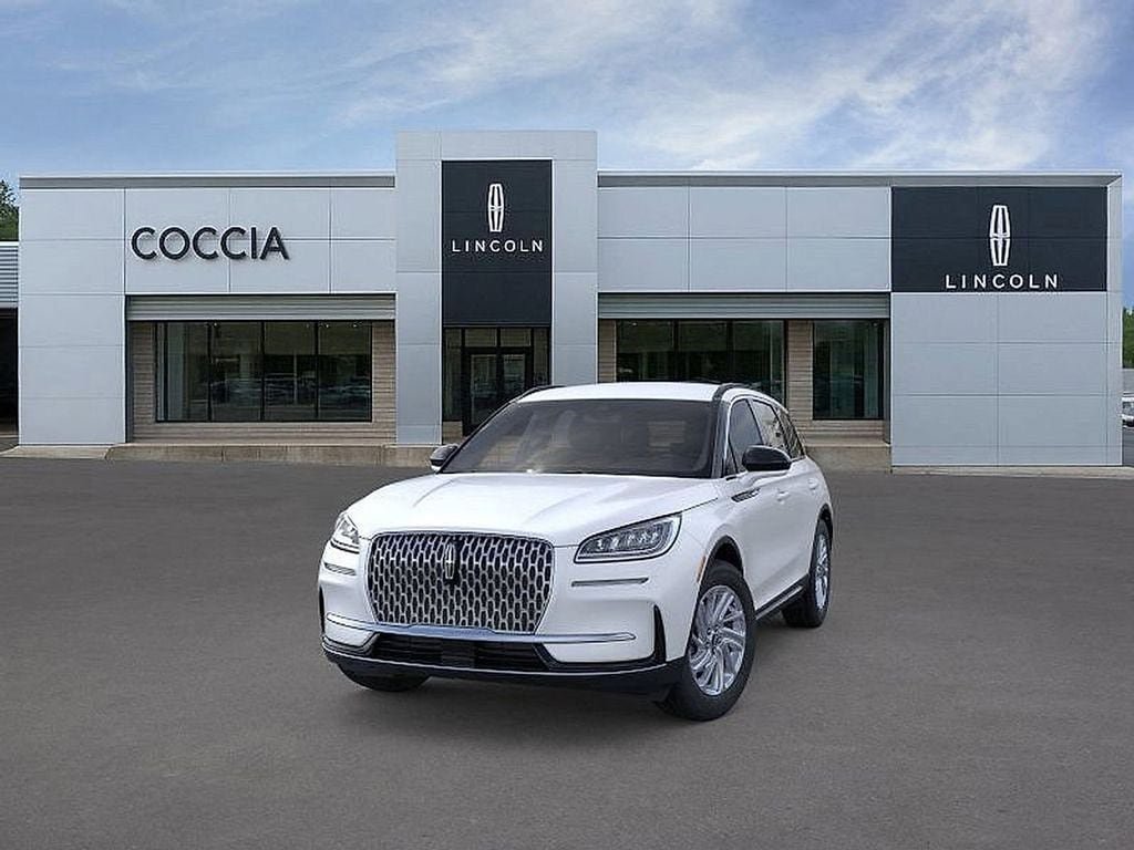 Used 2026 Lincoln Corsair Premiere AWD/4WD image 2