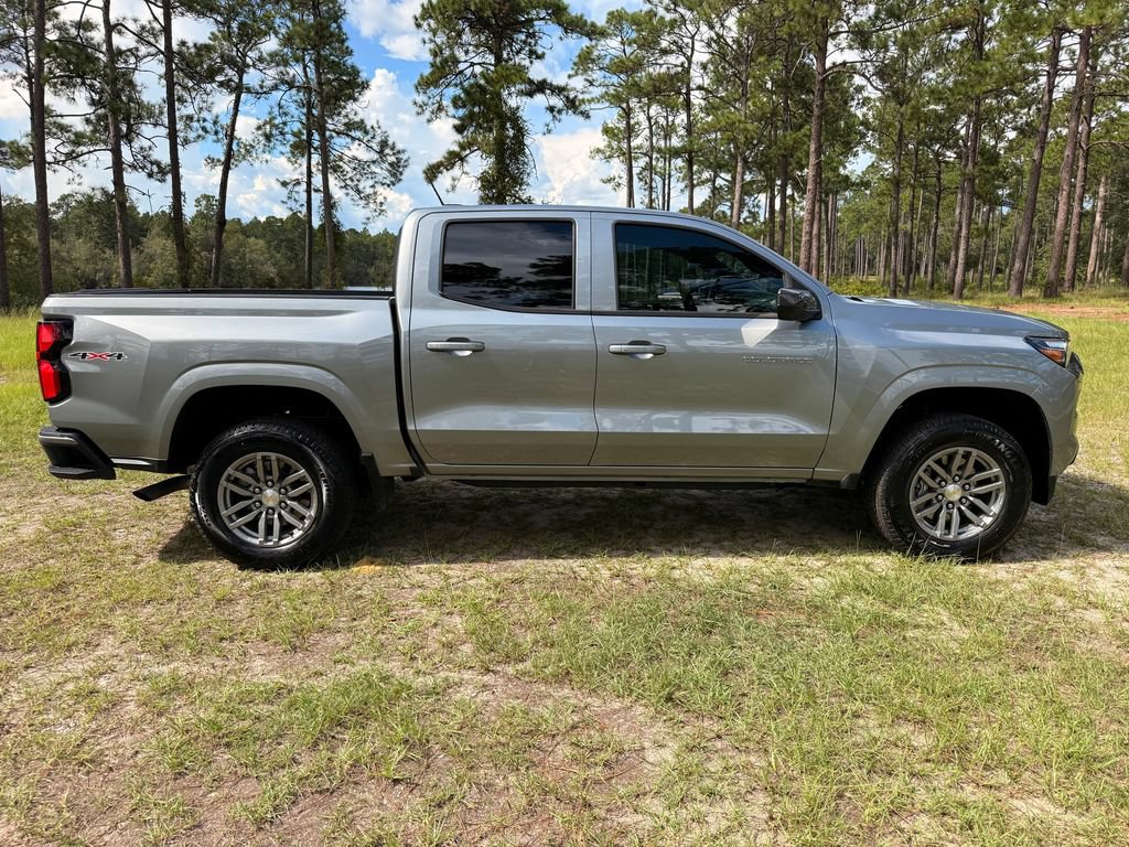 New 2025 Chevrolet Colorado LT w/ LT Convenience Package AWD/4WD image 6