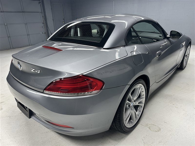 Used 2010 BMW Z4 sDrive30i image 12