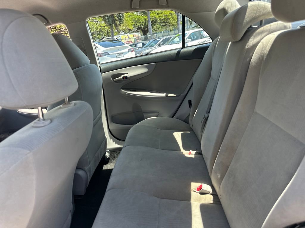 Used 2013 Toyota Corolla S FWD image 14