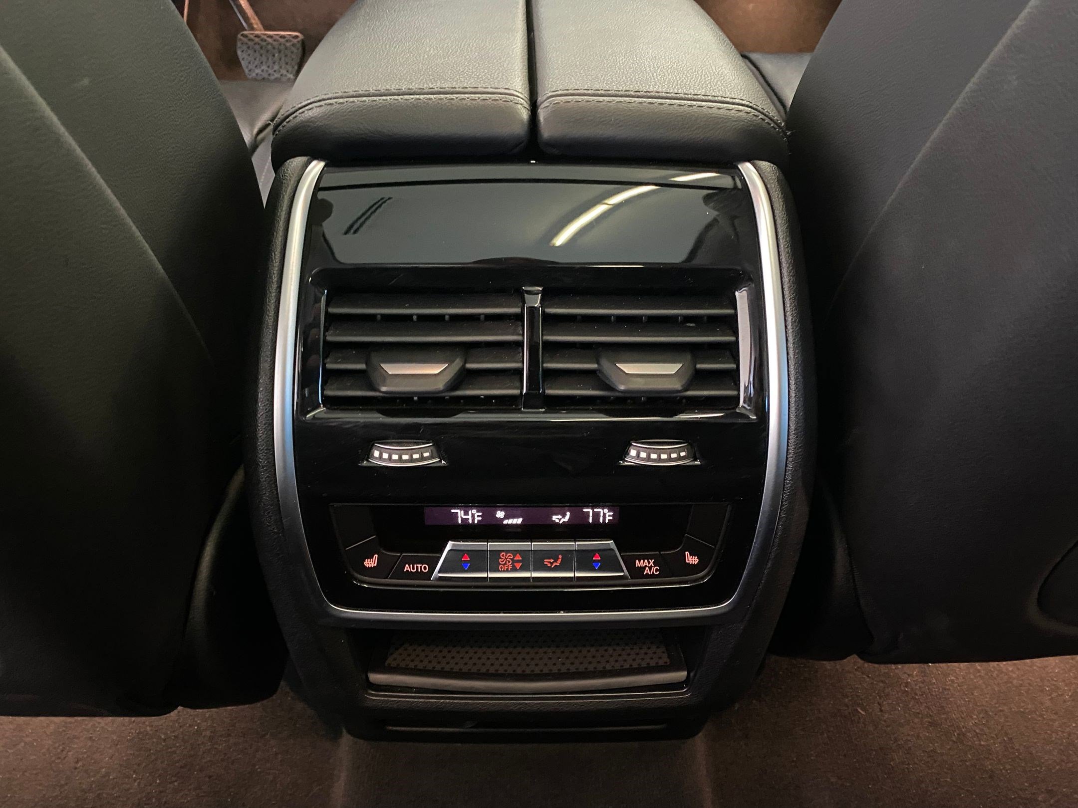 Used 2020 BMW X7 xDrive40i w/ Premium Package image 29