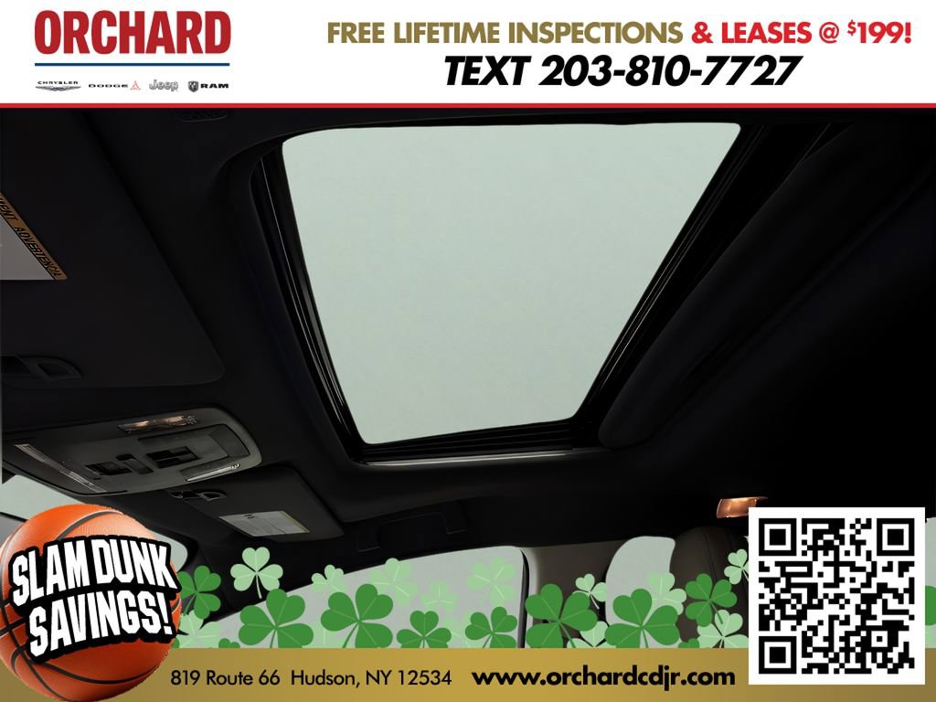 Used 2022 Toyota Sienna XLE image 28