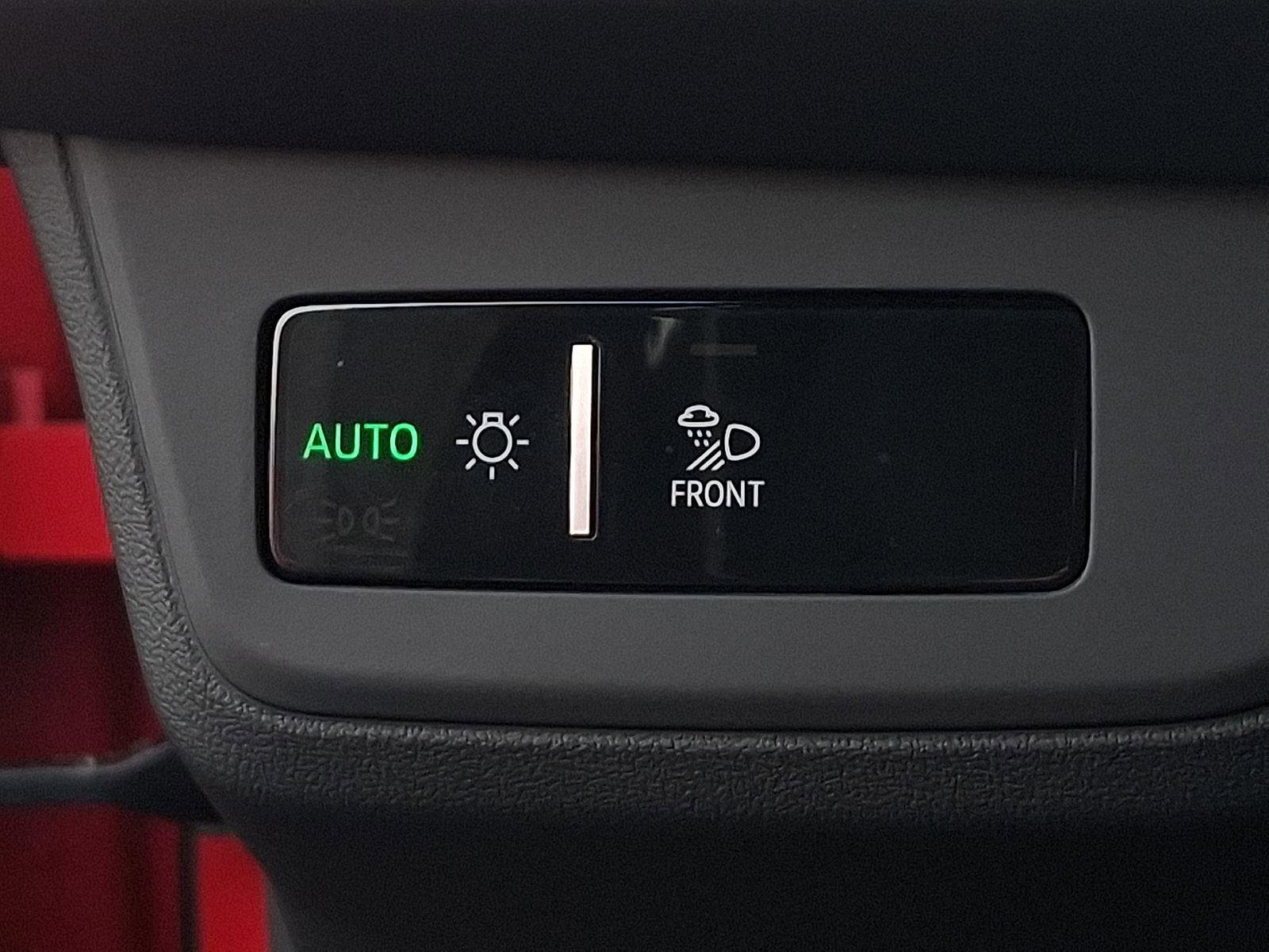 Certified 2022 Audi RS e-tron GT w/ Carbon Performance Package AWD/4WD image 25