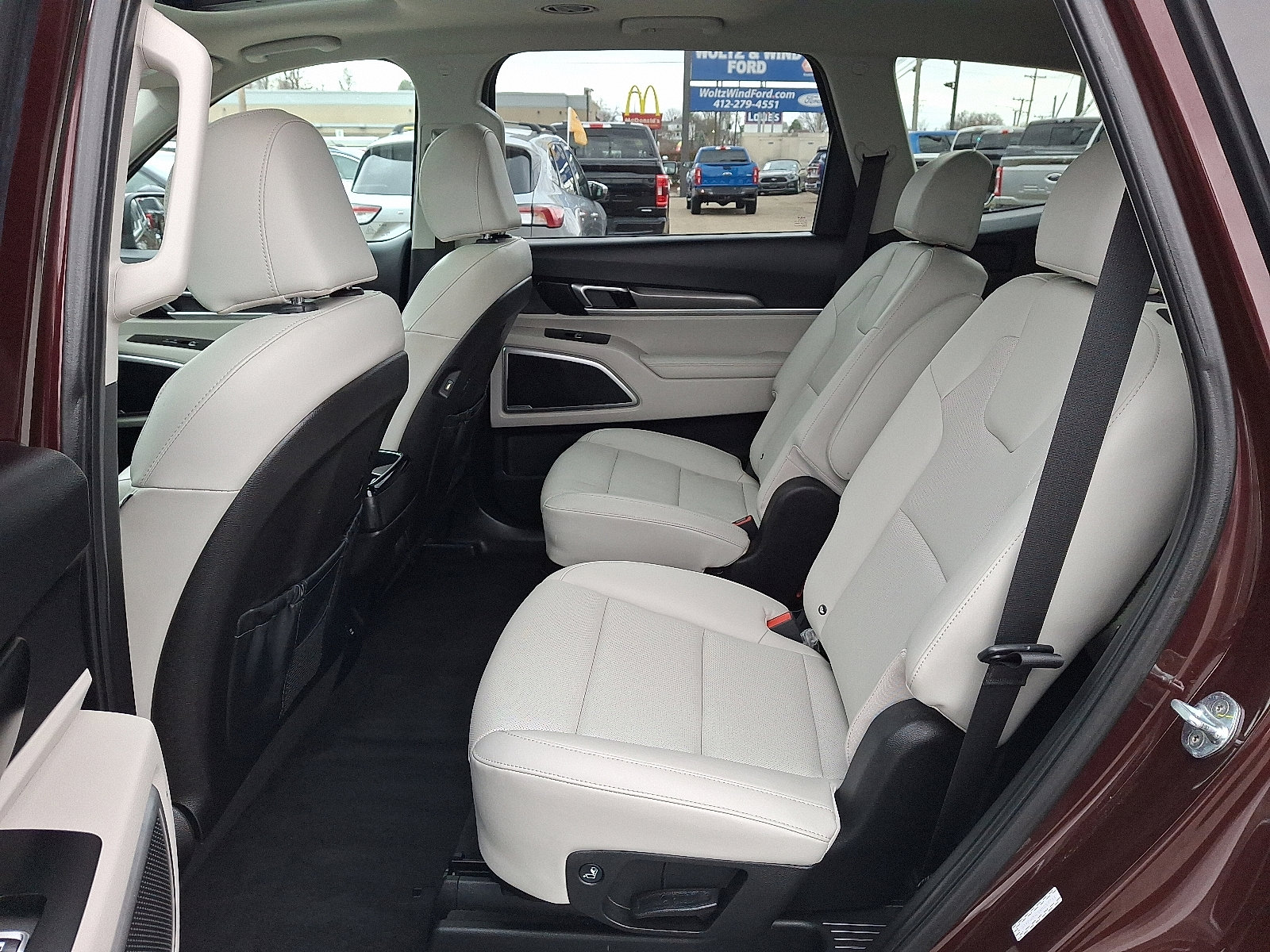 Used 2022 Kia Telluride S image 11