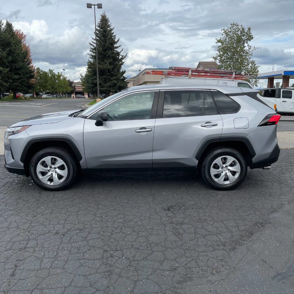 Used 2024 Toyota RAV4 LE image 2