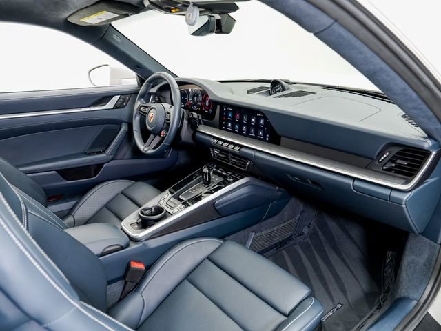 Certified 2025 Porsche 911 Carrera RWD image 25