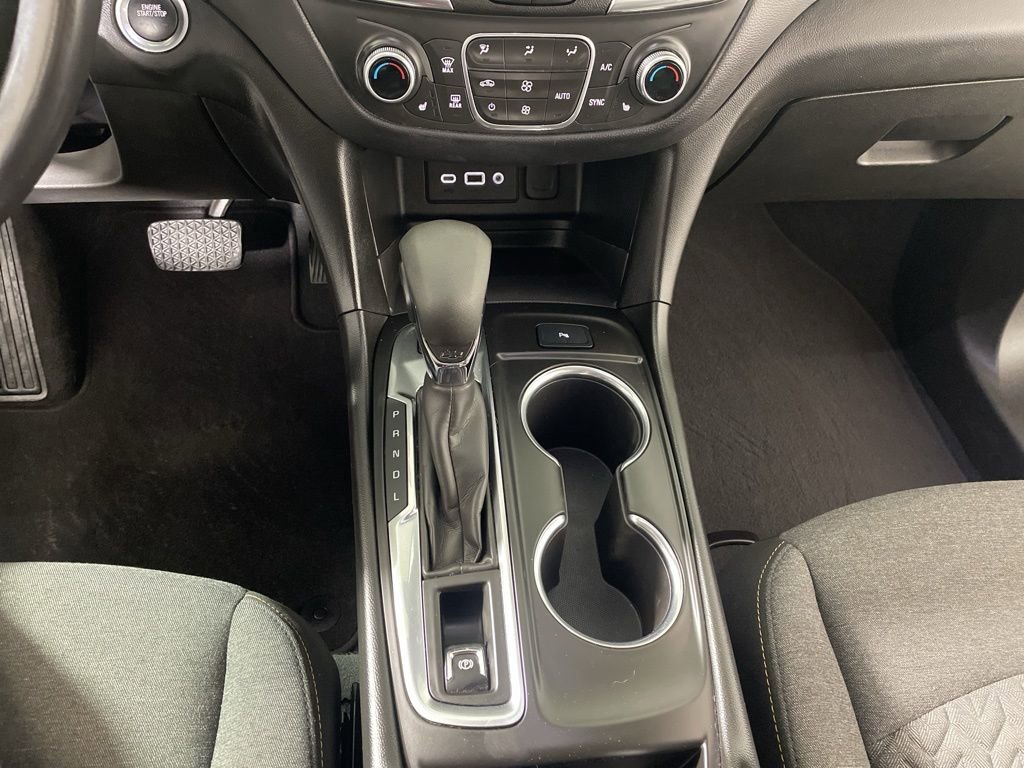 Used 2022 Chevrolet Equinox LT w/ Driver Convenience Package image 17