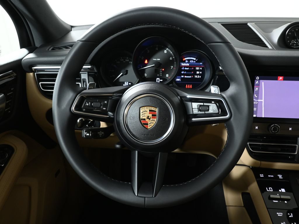 New 2026 Porsche Macan AWD/4WD image 17