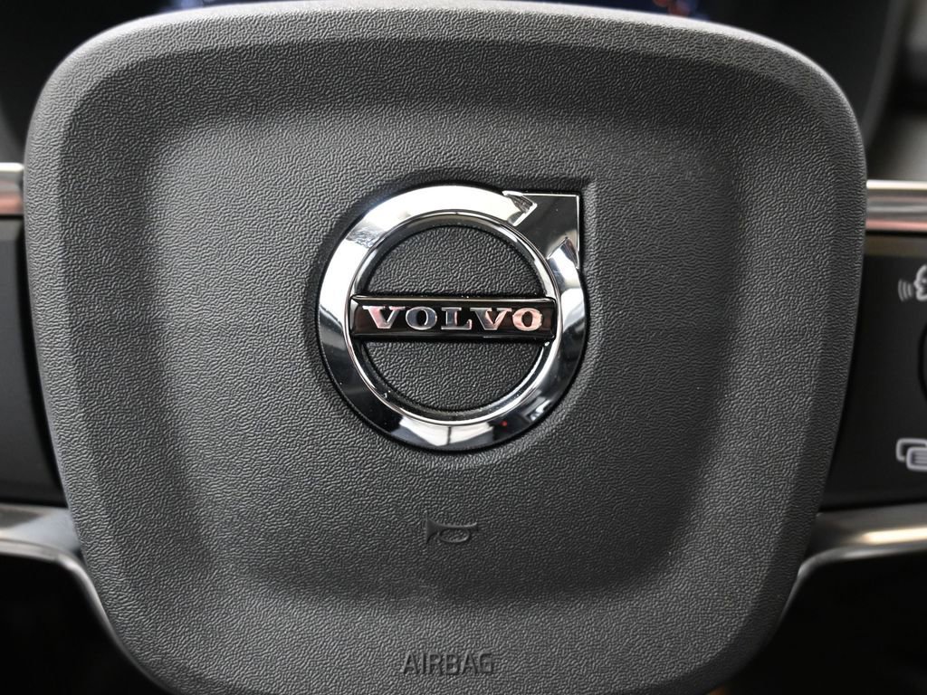 New 2026 Volvo XC40 B5 Ultra w/ Protection Package Premier image 30