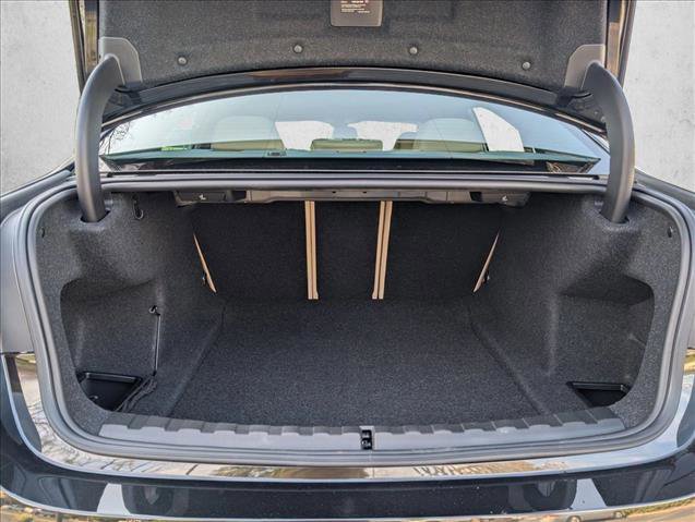 Used 2025 BMW 330i Sedan w/ Premium Package RWD image 6