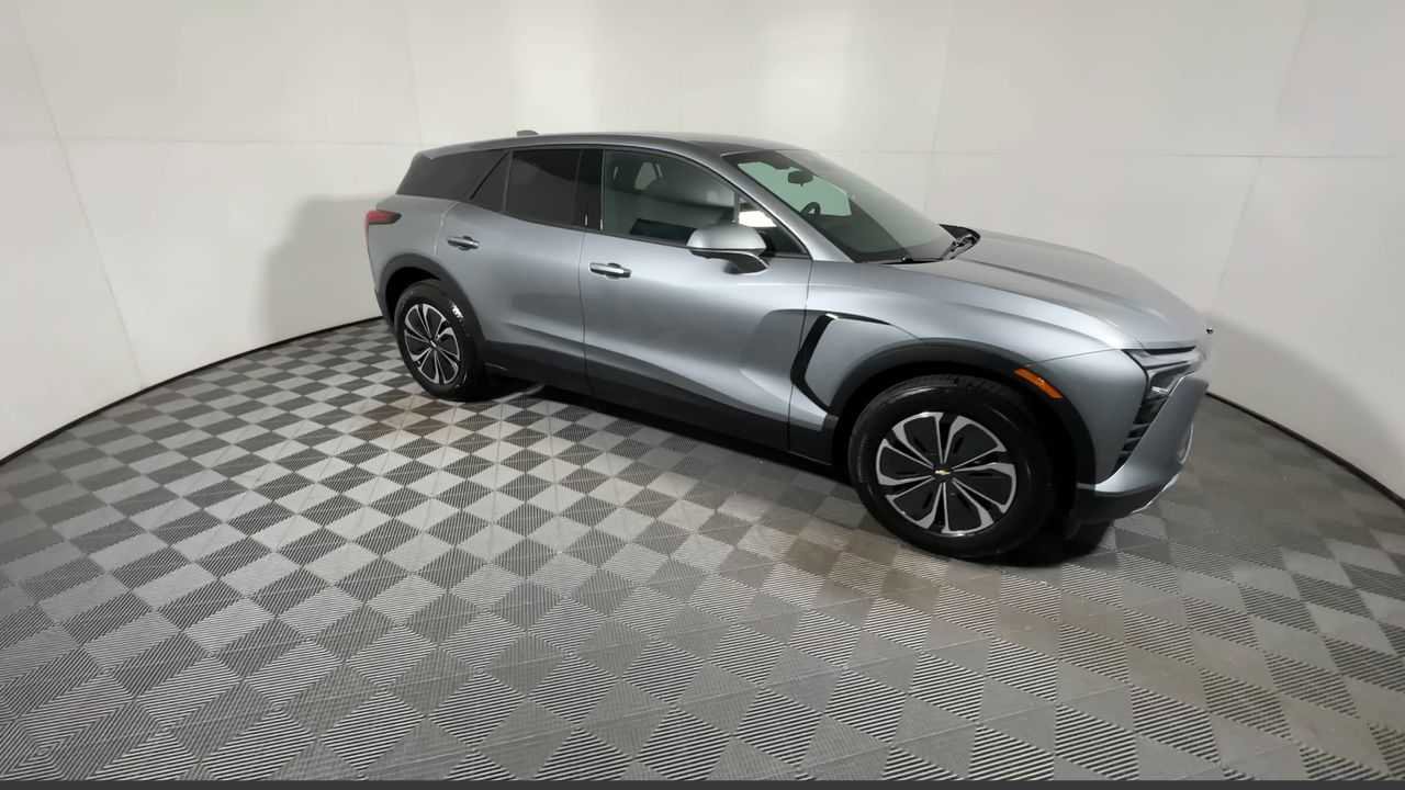 New 2026 Chevrolet Blazer EV LT image 6