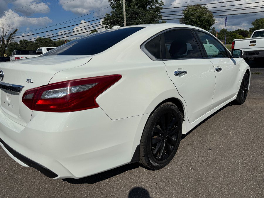Used 2018 Nissan Altima 2.5 SL FWD image 11
