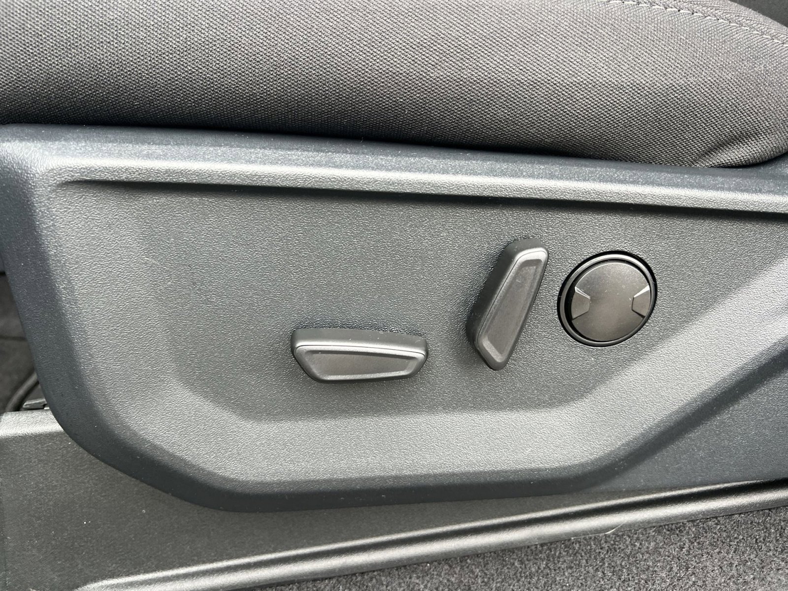 New 2026 Ford F150 XLT w/ Equipment Group 302A MID image 14