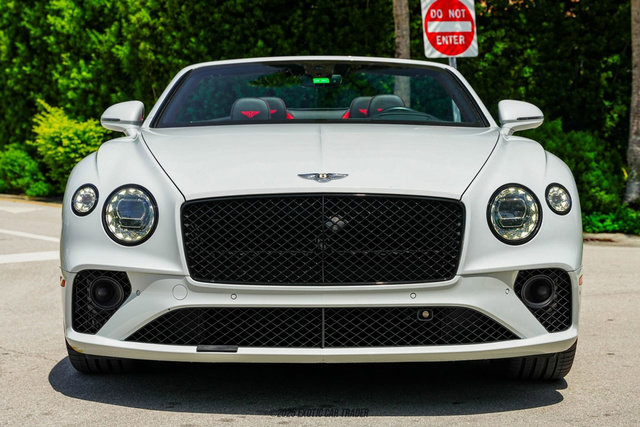 Used 2020 Bentley Continental GT V8 First Edition image 13