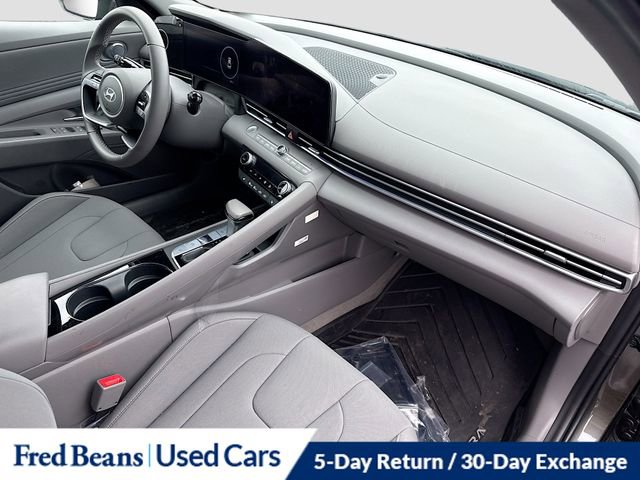 Used 2024 Hyundai Elantra SEL w/ Convenience Package image 30