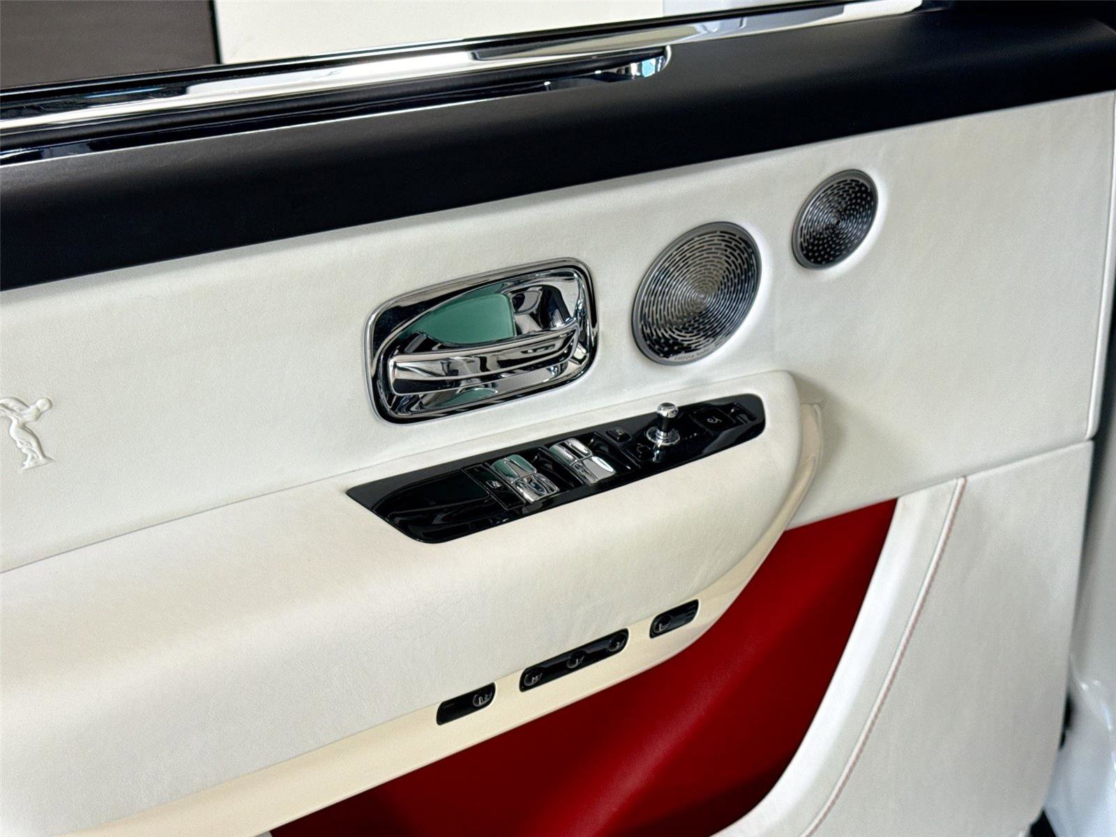 Used 2021 Rolls-Royce Cullinan AWD/4WD image 13