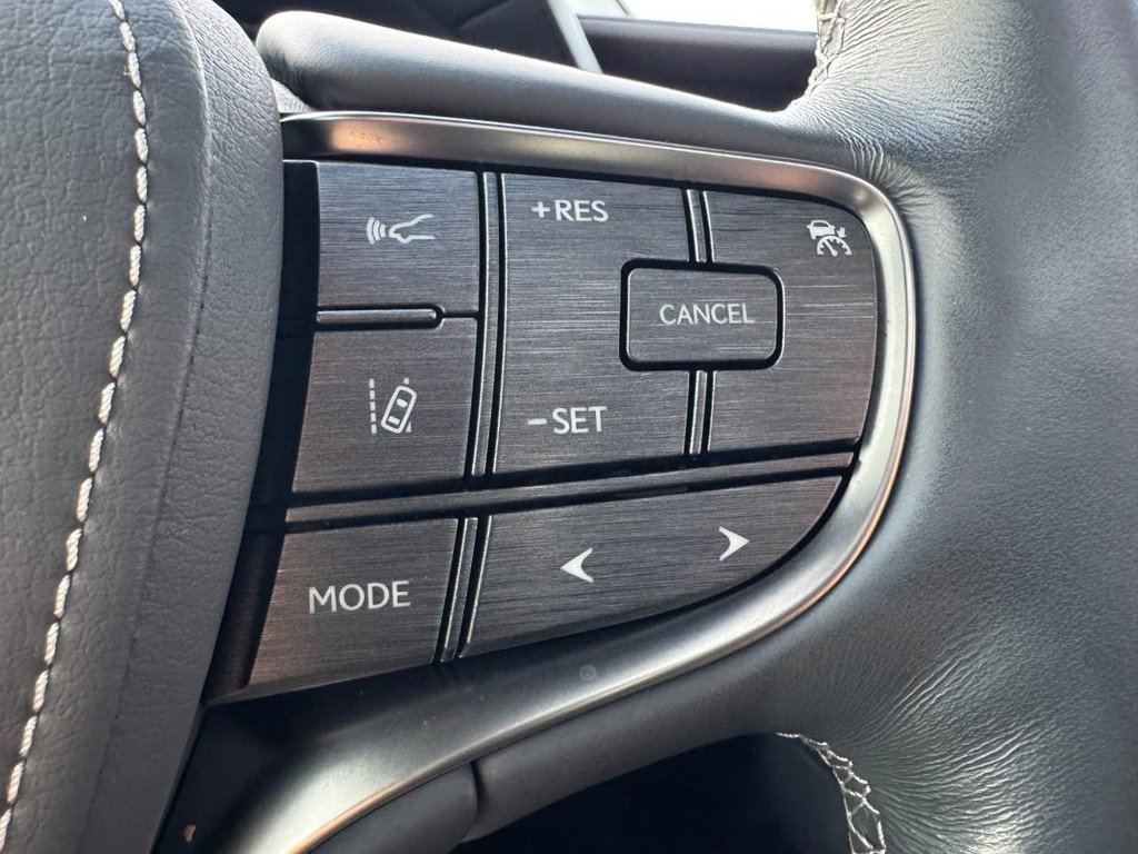 Used 2018 Lexus LS 500 AWD image 19