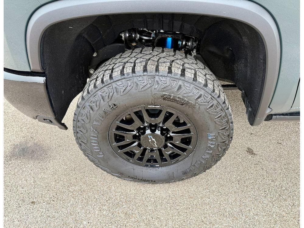 New 2026 Chevrolet Silverado 2500 ZR2 w/ LPO, Dark Essentials Package image 9