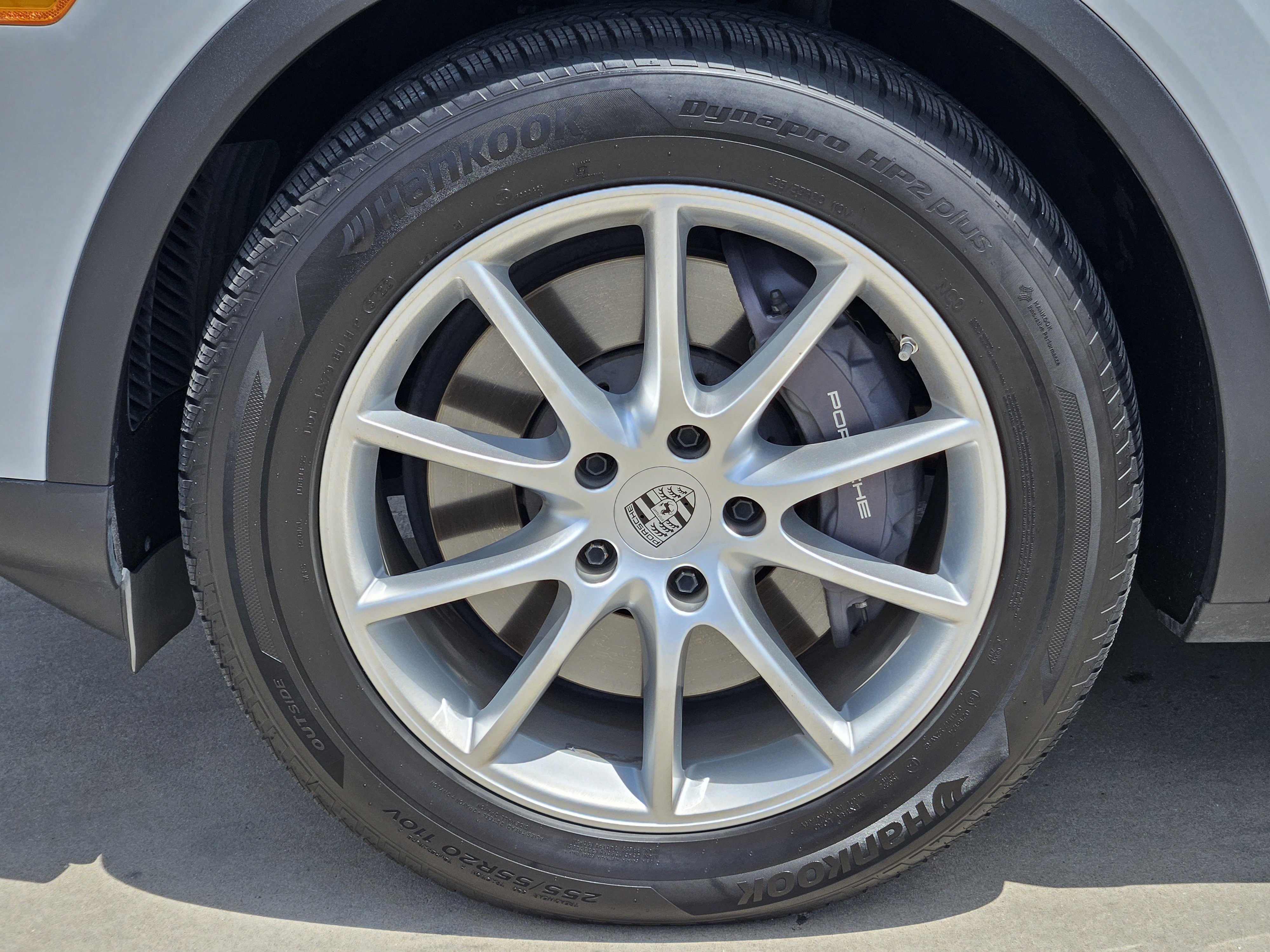 Certified 2024 Porsche Cayenne AWD/4WD image 14