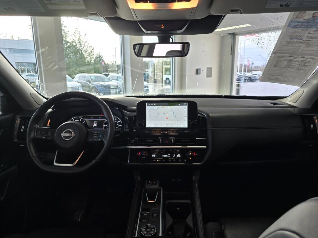 Used 2025 Nissan Pathfinder SL w/ SL Premium Package image 25