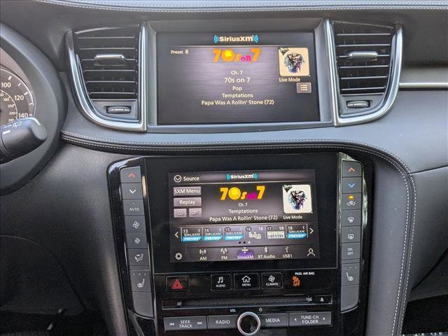Used 2023 INFINITI QX50 Luxe AWD/4WD image 13