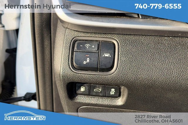 Used 2020 Kia Optima S image 17