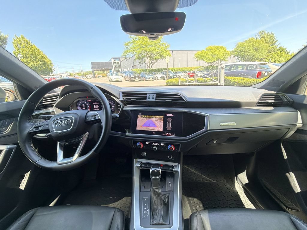 Used 2020 Audi Q3 2.0T Premium Plus AWD/4WD image 18