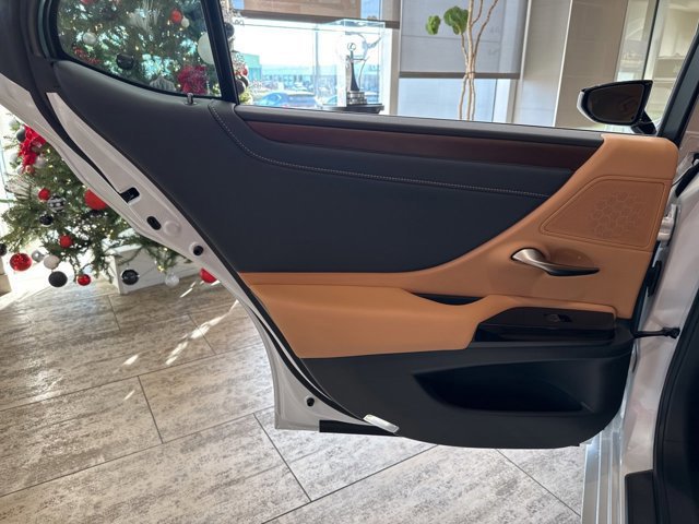 New 2025 Lexus ES 350 w/ Premium Package image 38