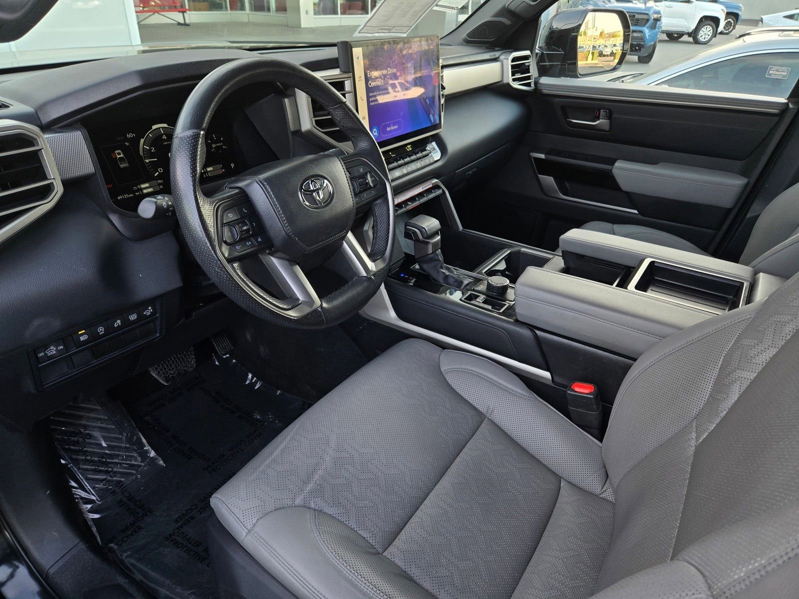 Used 2025 Toyota Tundra Limited AWD/4WD image 8