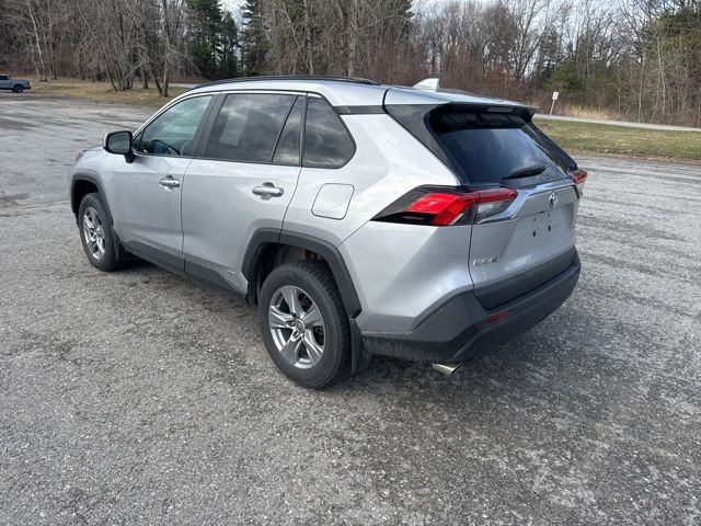Used 2023 Toyota RAV4 XLE w/ Convenience Package image 5