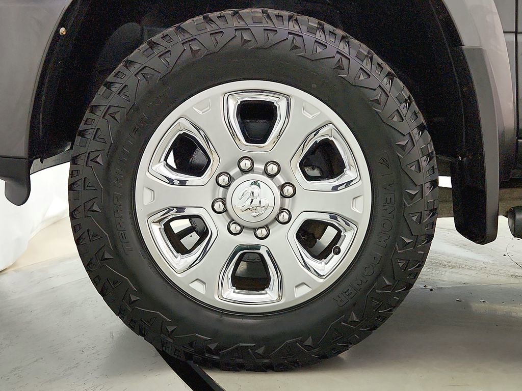 Used 2018 RAM 2500 Big Horn w/ Sport Appearance Group AWD/4WD image 34