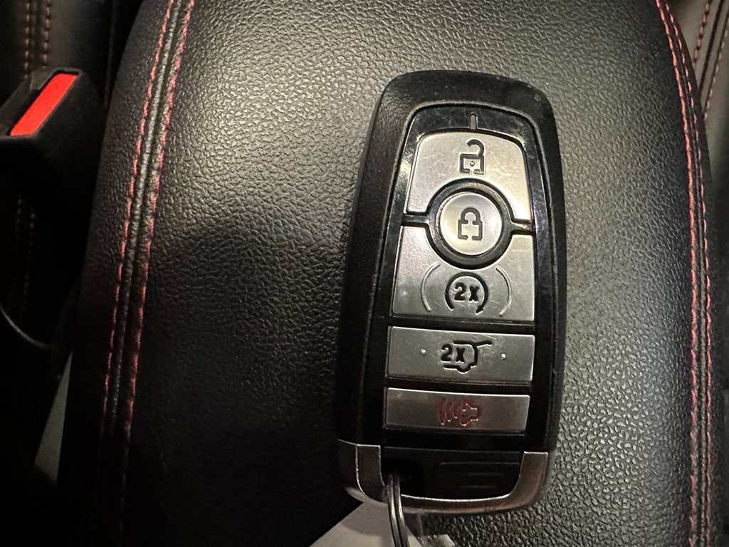 Used 2024 Ford Escape ST-Line w/ Tech Pack #1 AWD/4WD image 17