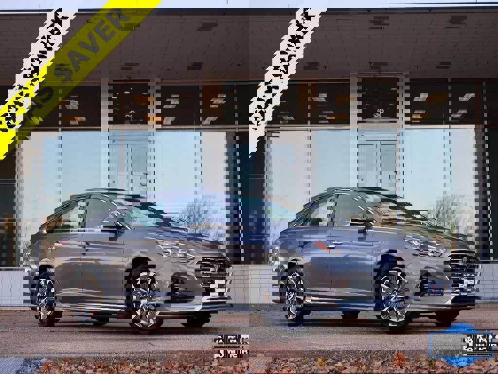 Used 2019 Hyundai Sonata Limited w/ Ultimate Package 02