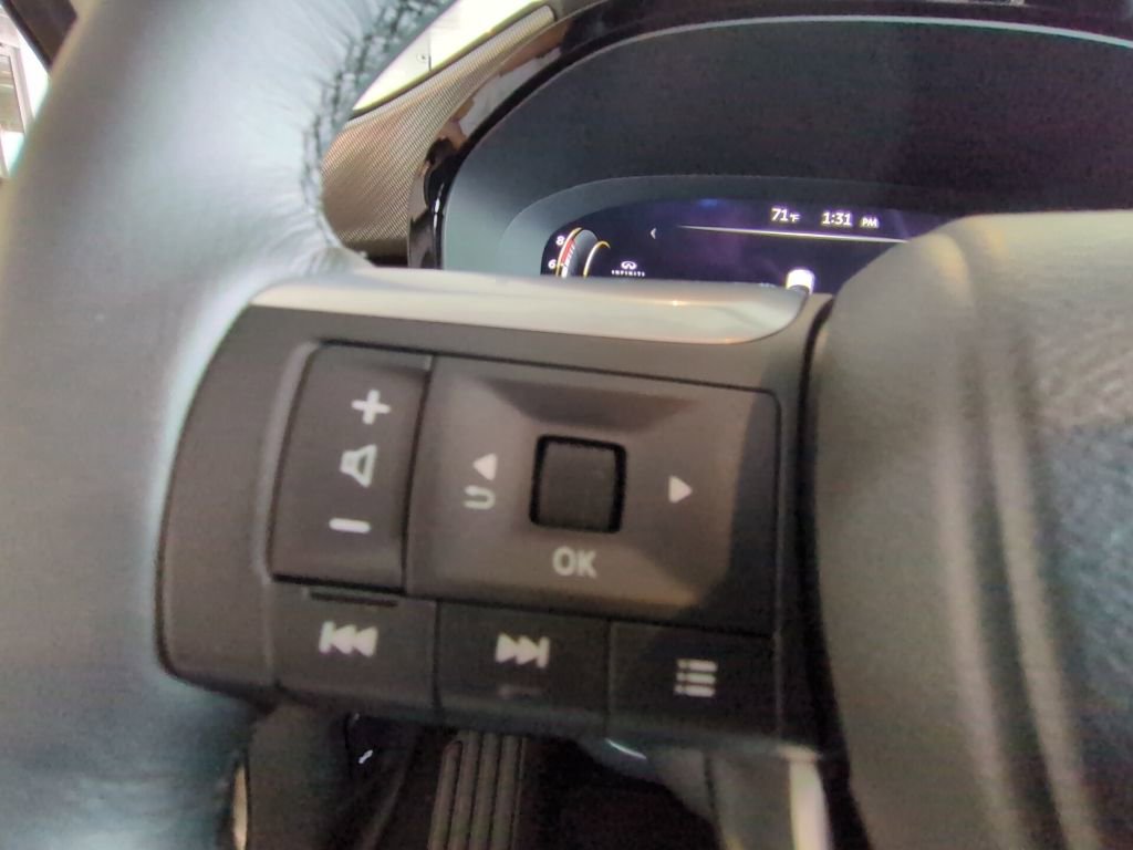 Used 2026 INFINITI QX60 Luxe w/ Cargo Package FWD image 16
