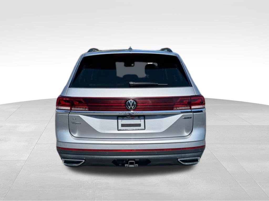 Used 2024 Volkswagen Atlas SE AWD/4WD image 5