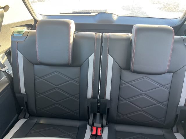 New 2026 Volkswagen Atlas Peak Edition AWD/4WD image 9