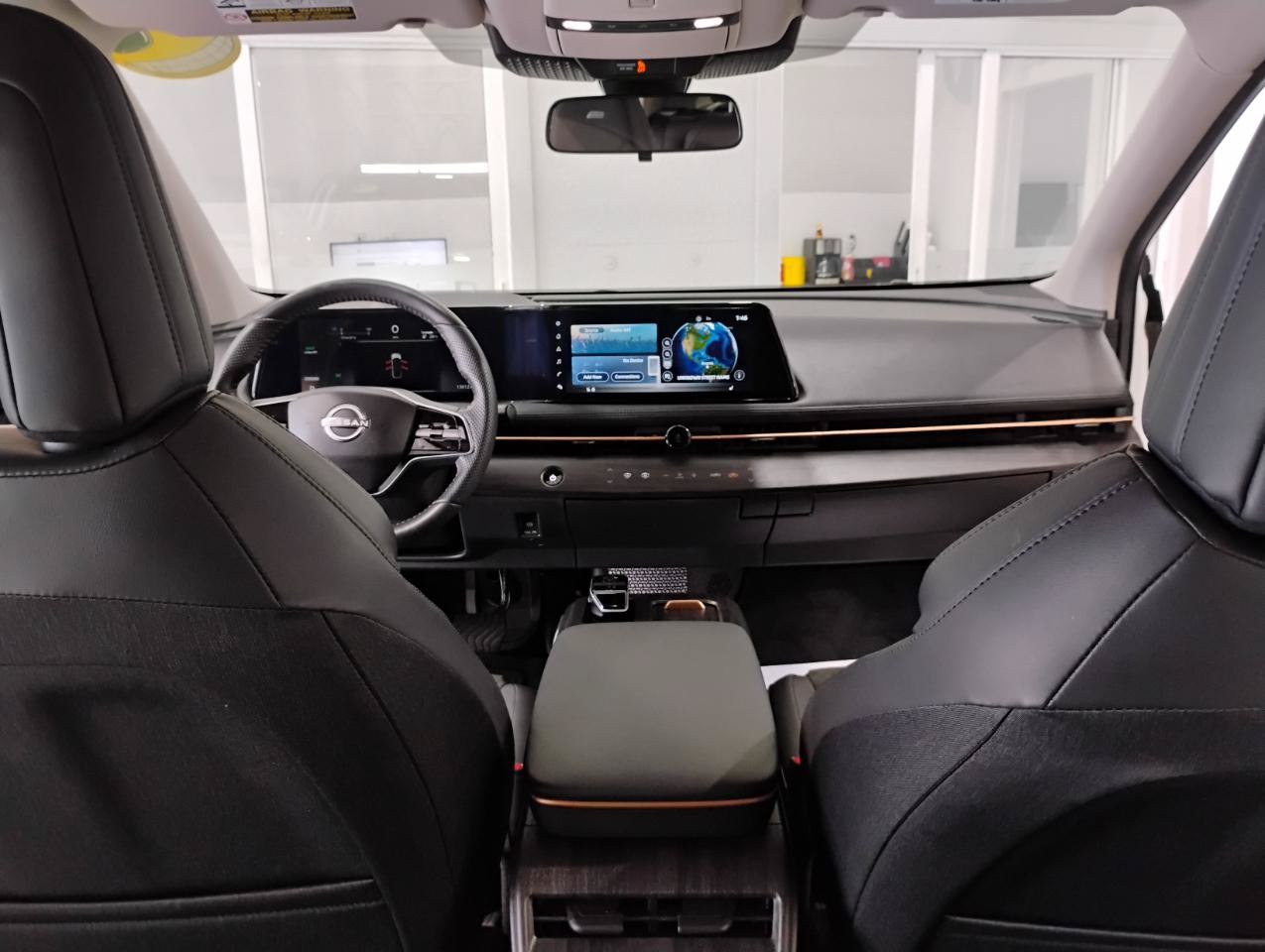 Used 2024 Nissan Ariya AWD image 41